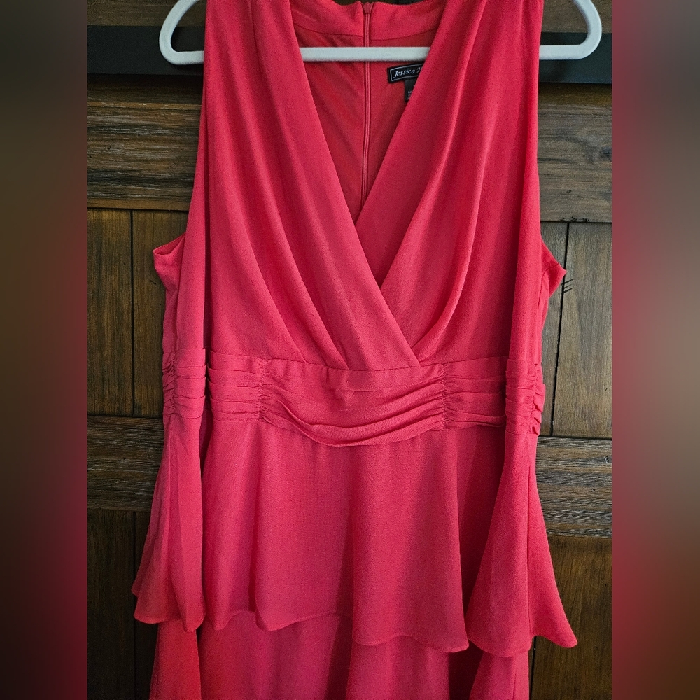 Jessica Howard Tiered Ruffled Midi Dress - Picture 2 of 4